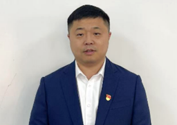 李輝