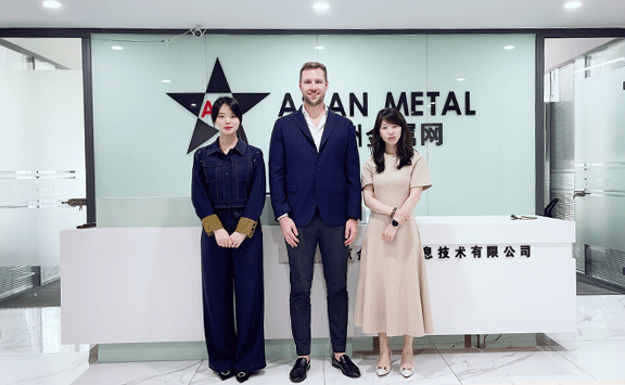 Asian Metal Group photo of characters