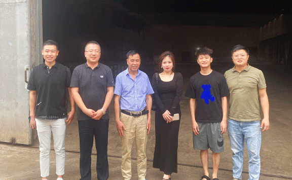 Asian Metal Group photo of characters