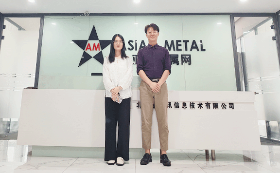 Asian Metal Group photo of characters